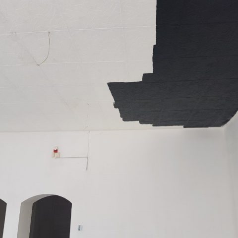 Čierny strop